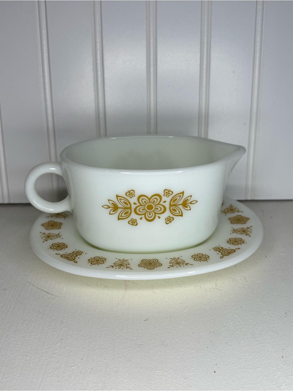 Pyrex BUTTERFLY GOLD # 77-B Gravy Boat and # 77-U Underplate Vintage